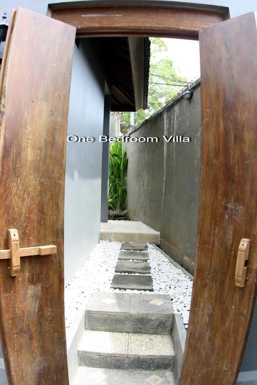 סמיניאק Villa D'Suite חדר תמונה